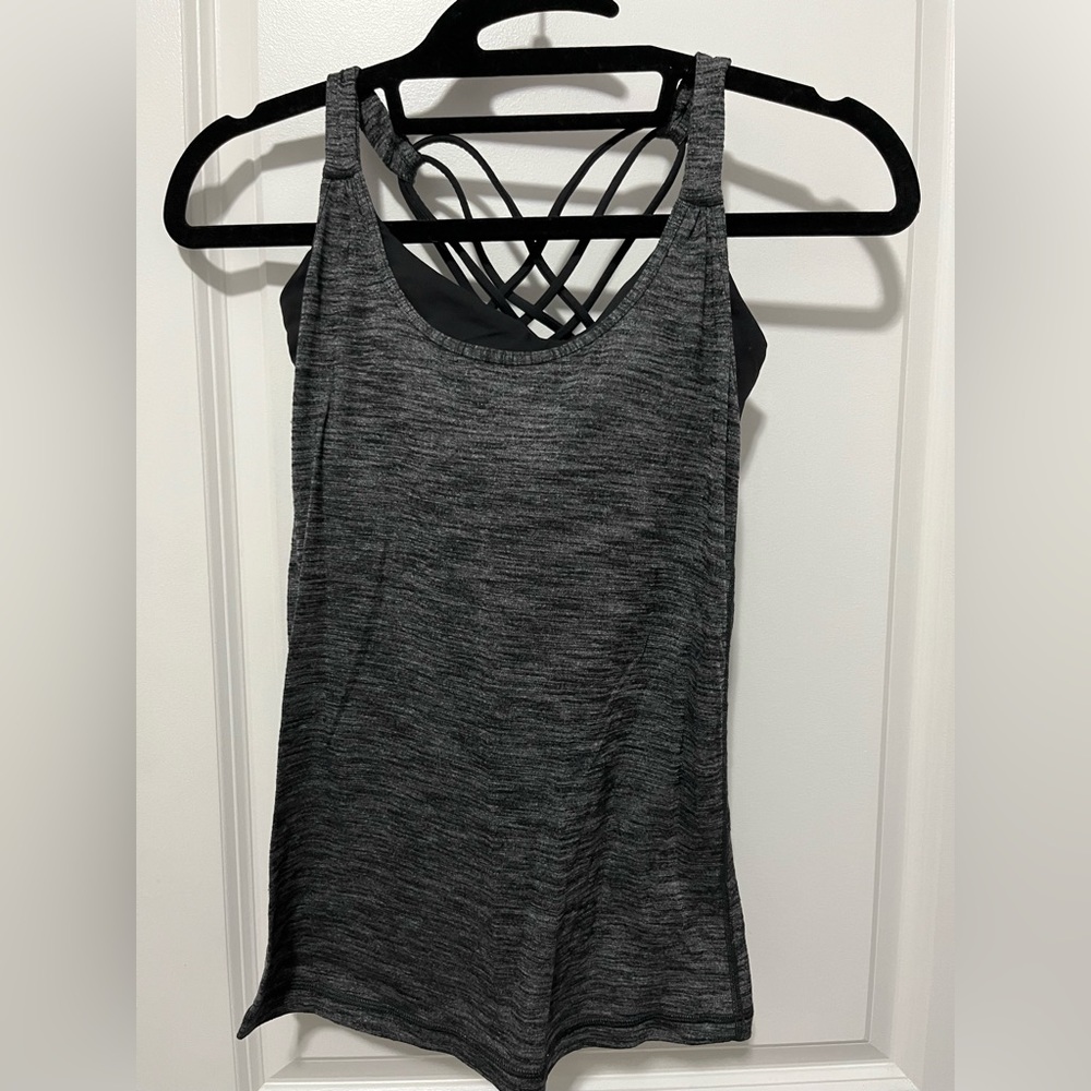 Lulu tank with built in sport bra, size 4
